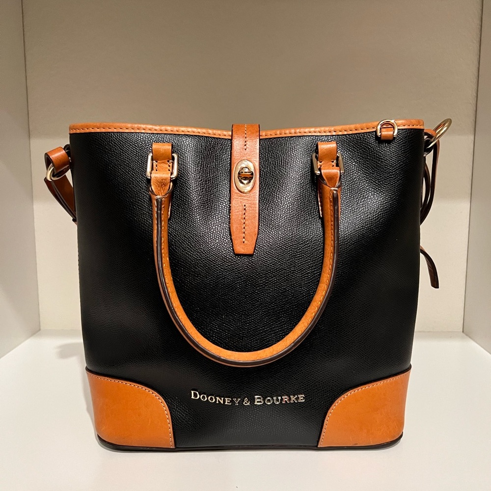 COPY - Dooney & Burke black and tan bag